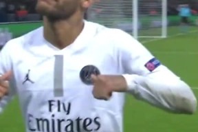 开云APP-内马尔意外战胜TES，刷新纪录引爆全场！(最后一个村民3d动画)